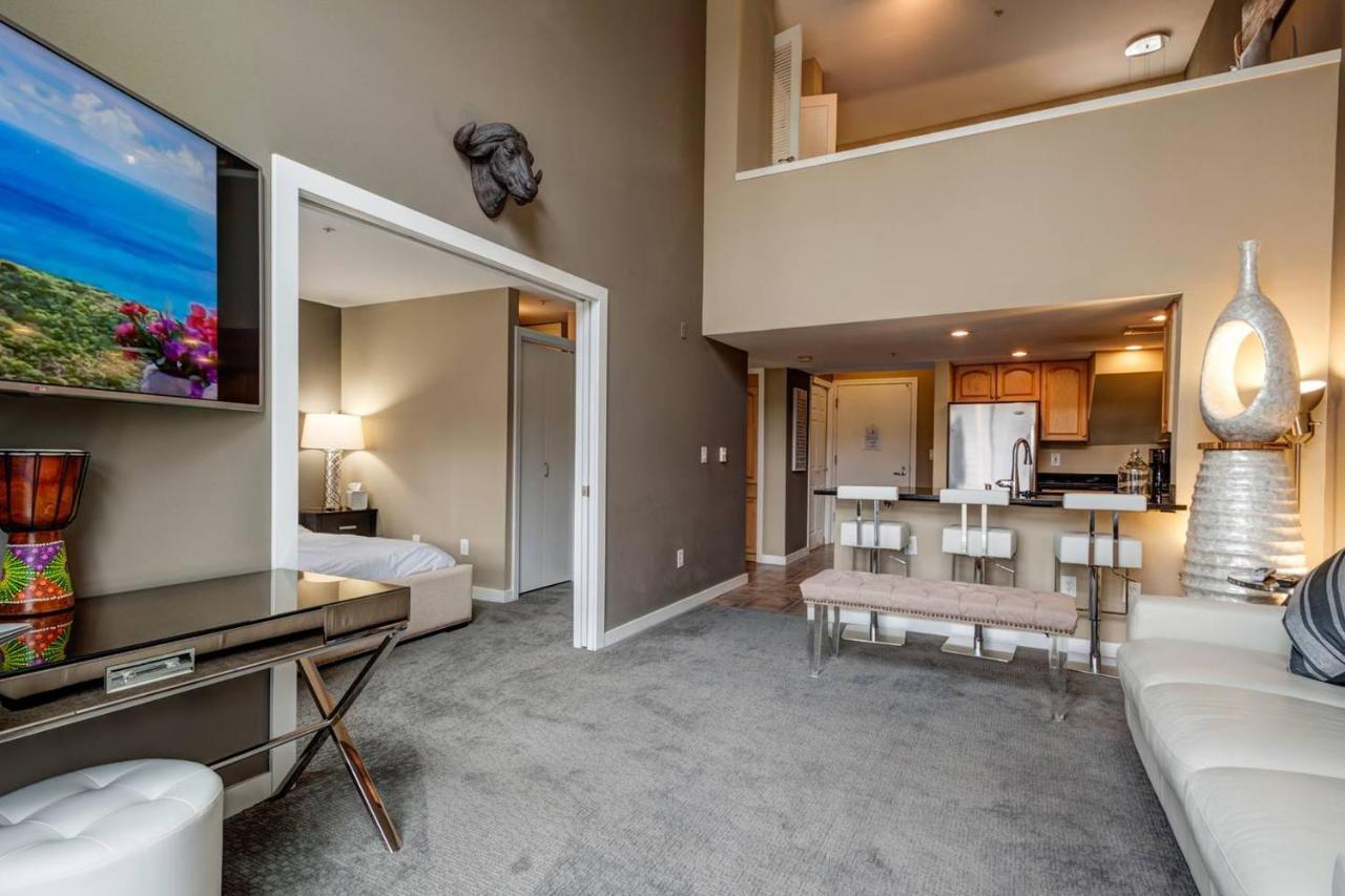 Modern Downtown Top Floor Penthouse With Bay Views Seattle Eksteriør billede