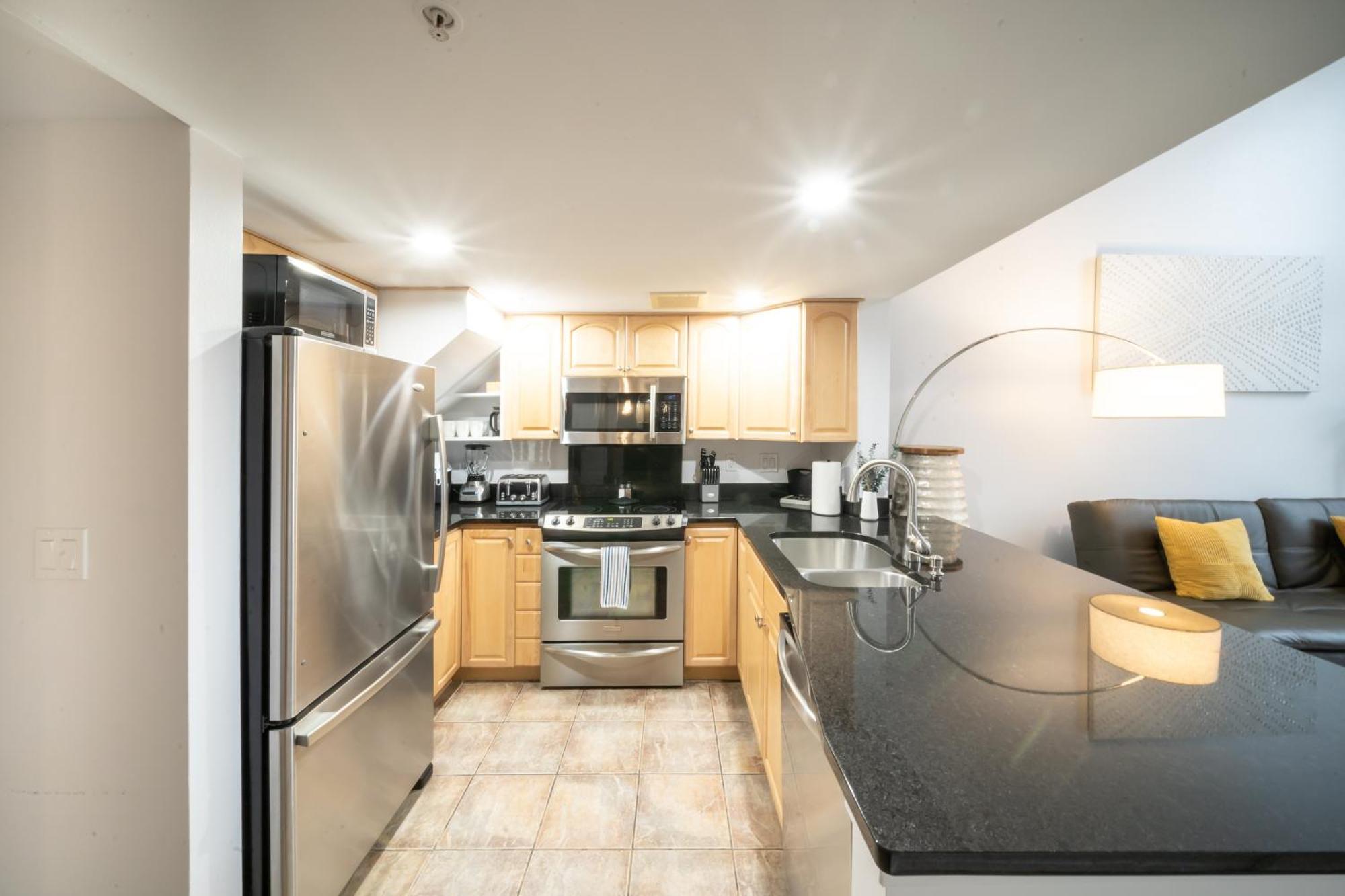 Modern Downtown Top Floor Penthouse With Bay Views Seattle Eksteriør billede