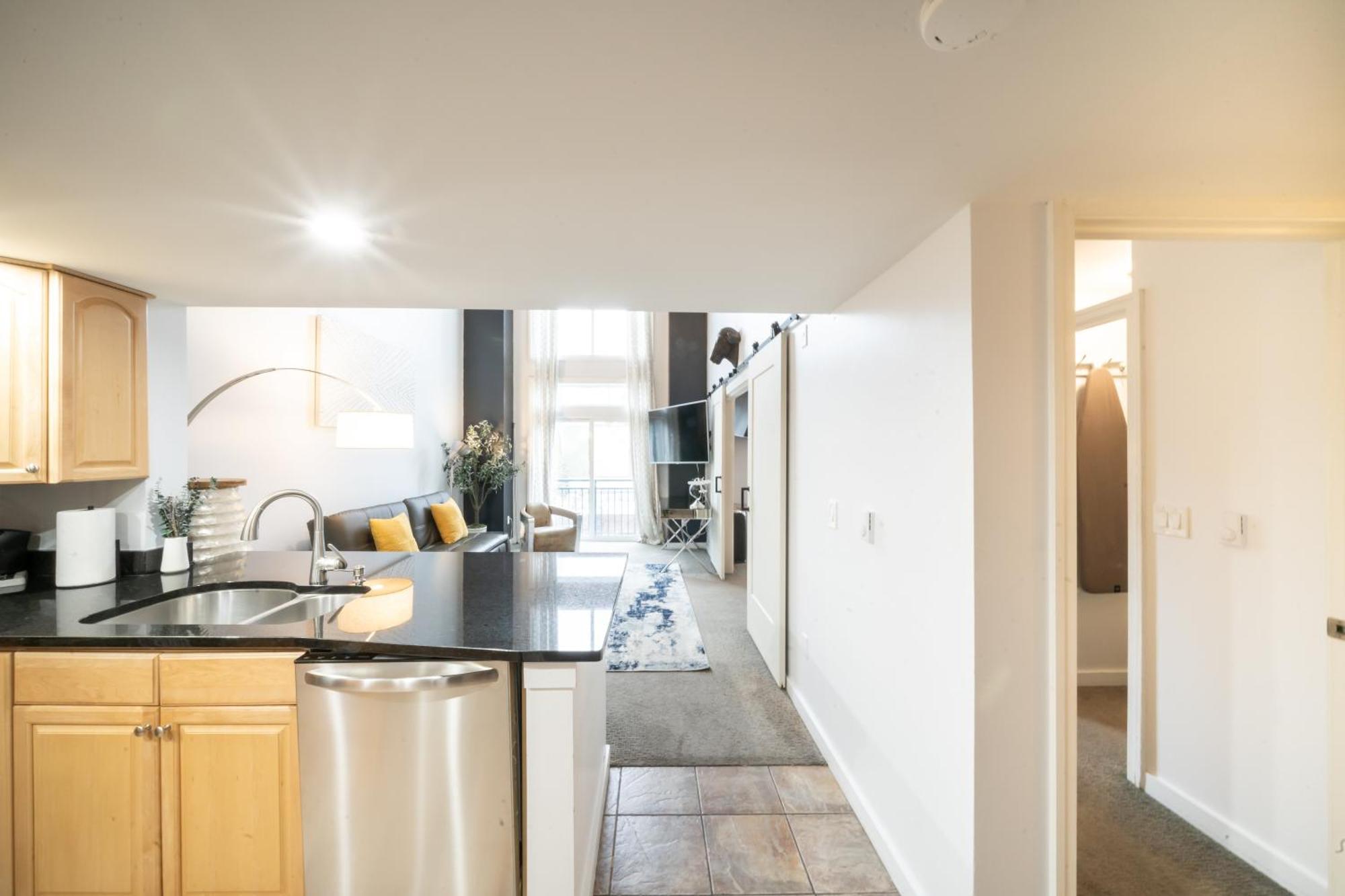 Modern Downtown Top Floor Penthouse With Bay Views Seattle Eksteriør billede
